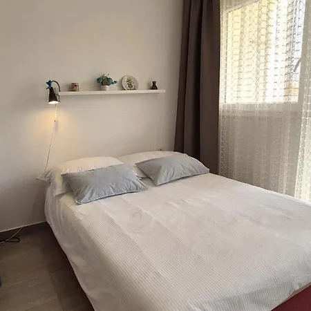Apartment Romana