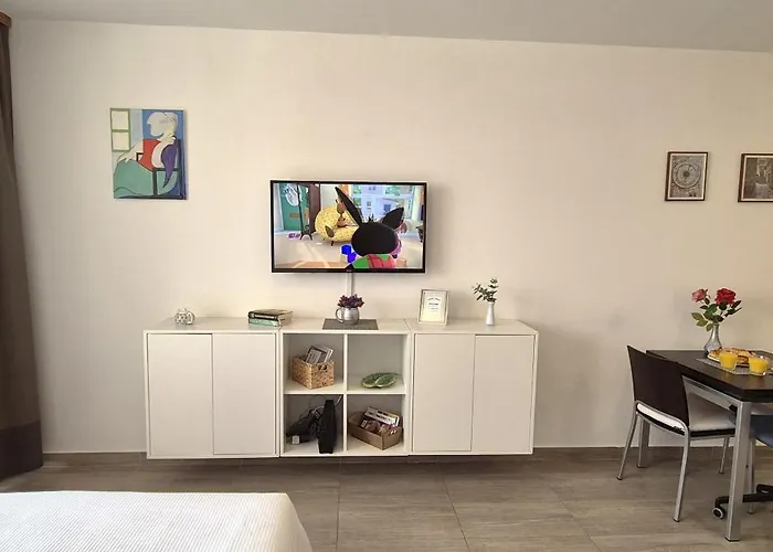 Romana Near Znjan Apartamento *