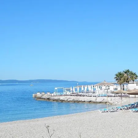 Romana Apartman *
