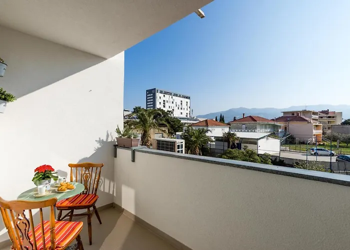 Apartament Romana Near Znjan *